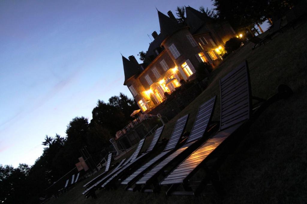 Chateau Le Mialaret Neuvic  Bagian luar foto