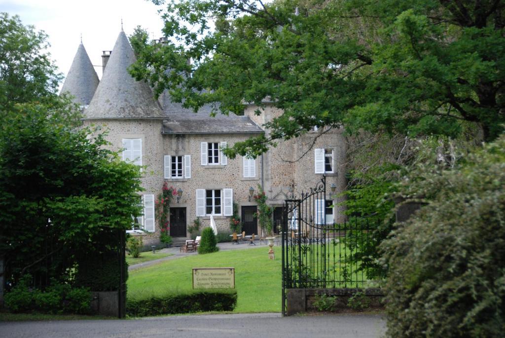 Chateau Le Mialaret Neuvic  Bagian luar foto